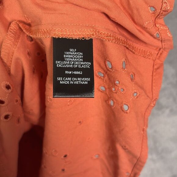 NWT New Torrid Coral Eyelet Crew Neck Cutout Open Back Blouse Top Size 2 - Picture 7 of 9